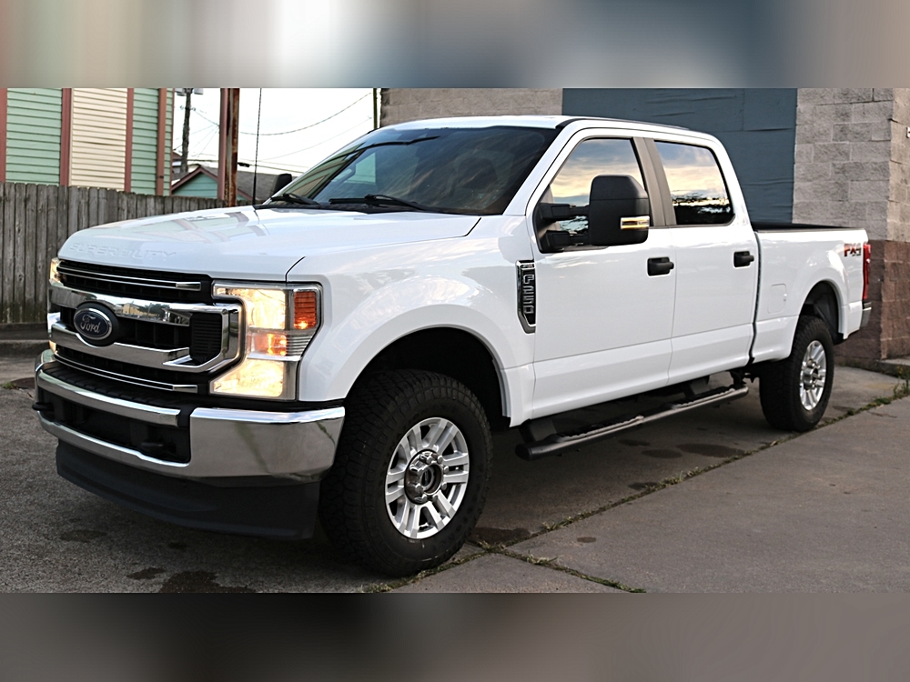 2022 Ford F-250 XL 4x4 Crew Cab 6-3/4' Box's photo
