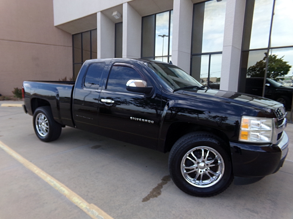 2009 Chevrolet Silverado 1500 1LT Extended Cab SWB's photo