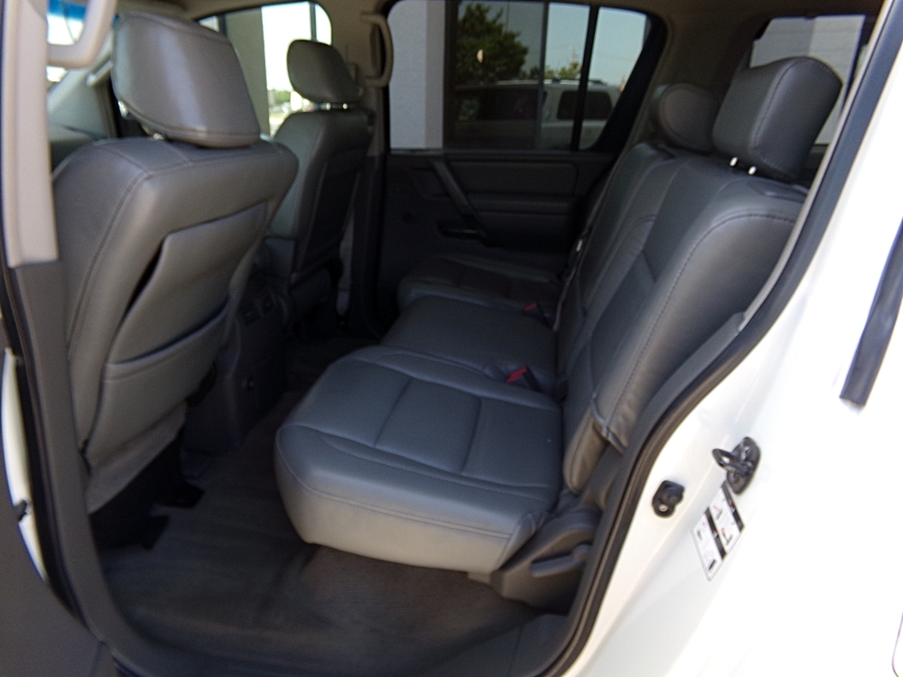 2005 Nissan Armada SE - Photo 10