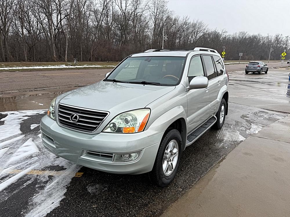 2004 Lexus GX 470's photo