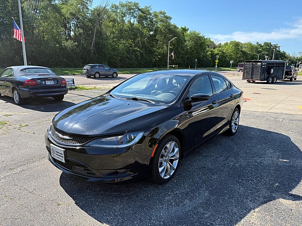 2015 Chrysler 200 S AWD's photo
