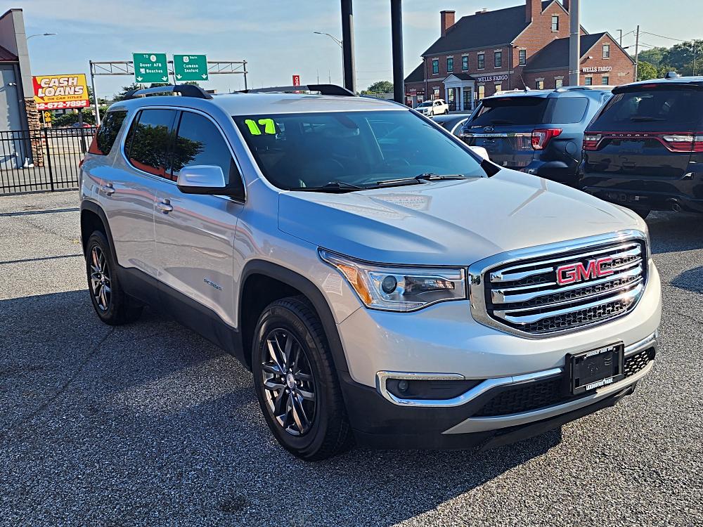 Image of 2017 GMC Acadia FWD 4dr SLT w/SLT-1