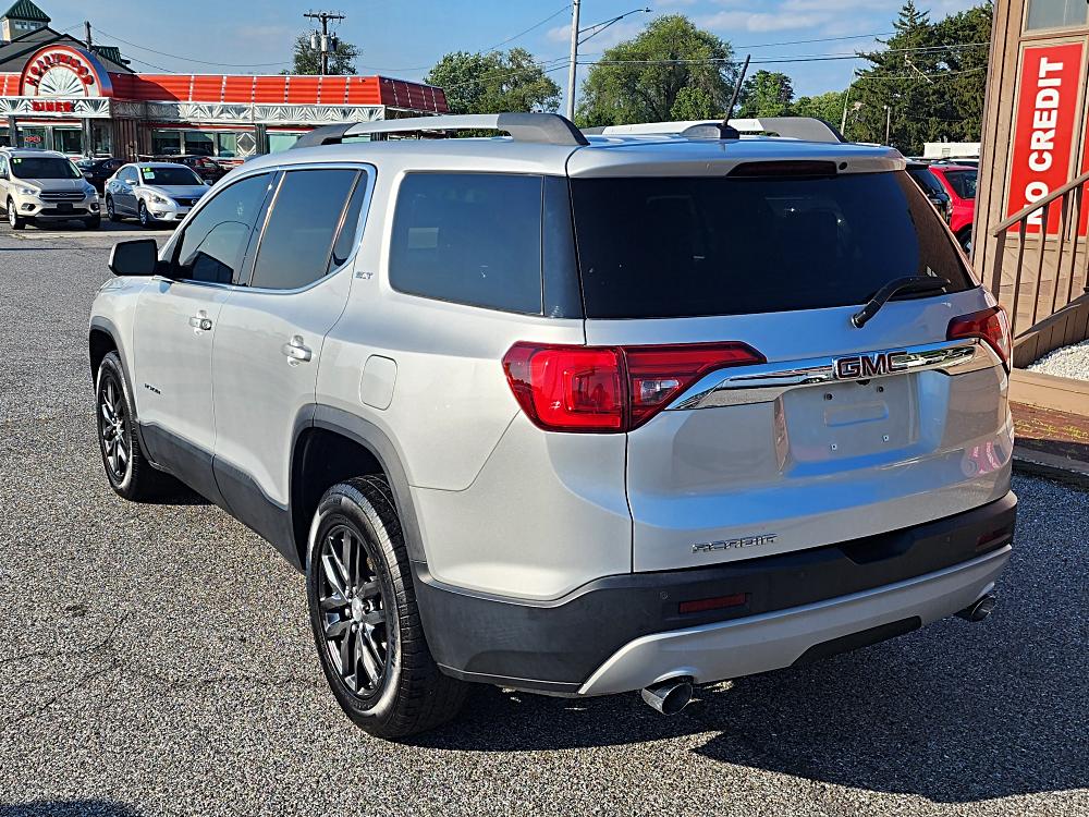 Image of 2017 GMC Acadia FWD 4dr SLT w/SLT-1