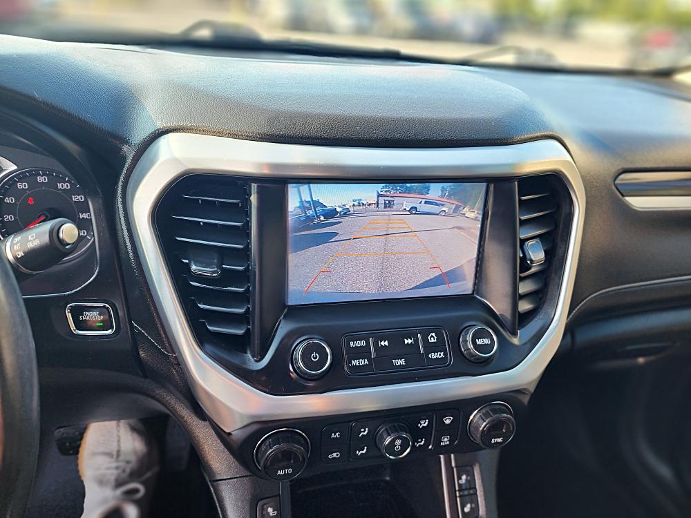 Image of 2017 GMC Acadia FWD 4dr SLT w/SLT-1