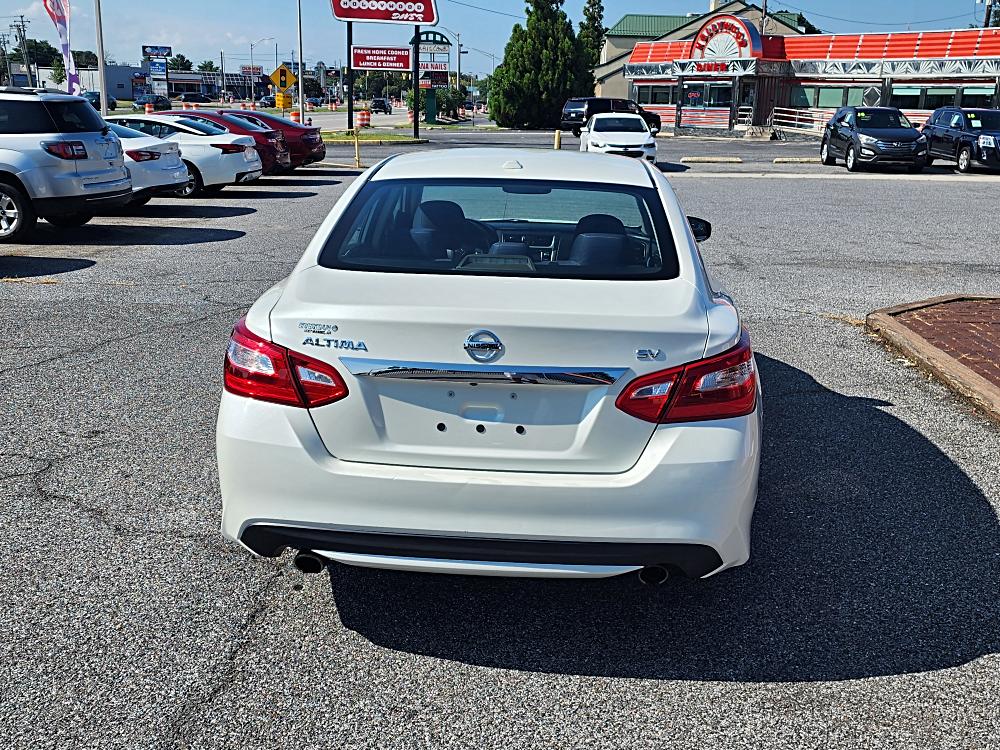Image of 2017 Nissan Altima 2.5 SV Sedan