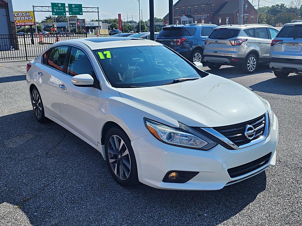 Image of 2017 Nissan Altima 2.5 SV Sedan