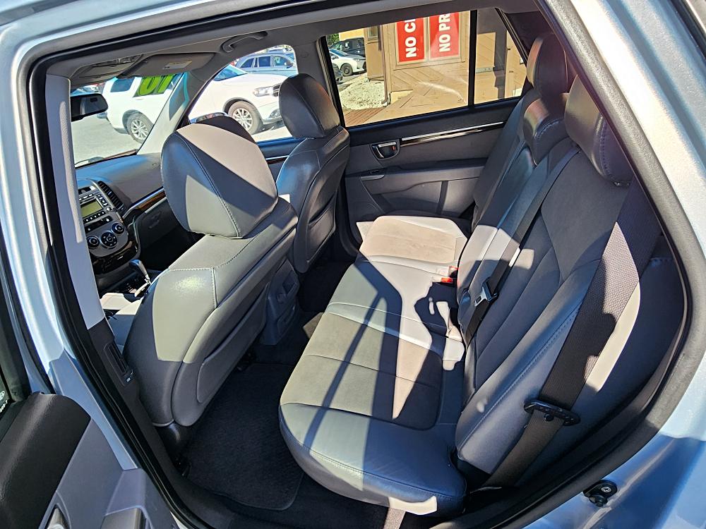 Image of 2010 Hyundai Santa Fe FWD 4dr V6 Auto SE
