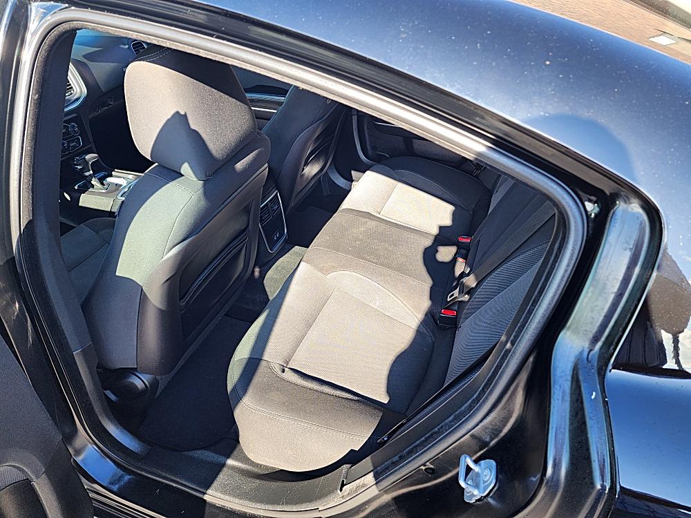 Image of 2016 Dodge Charger 4dr Sdn SE RWD