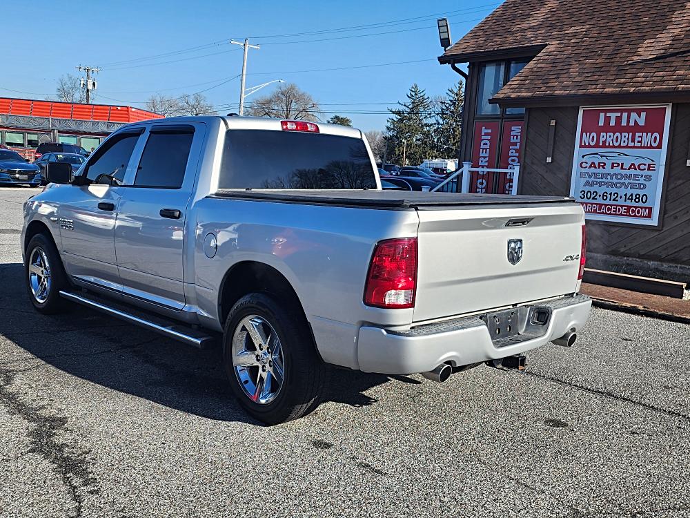 Image of 2016 RAM 1500 4WD Crew Cab 140.5" Express
