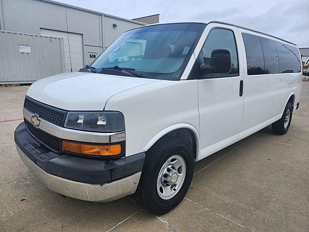 2010 Chevrolet Express 3500 RWD 3500 155" LT 15 Passenger van with 60k miles