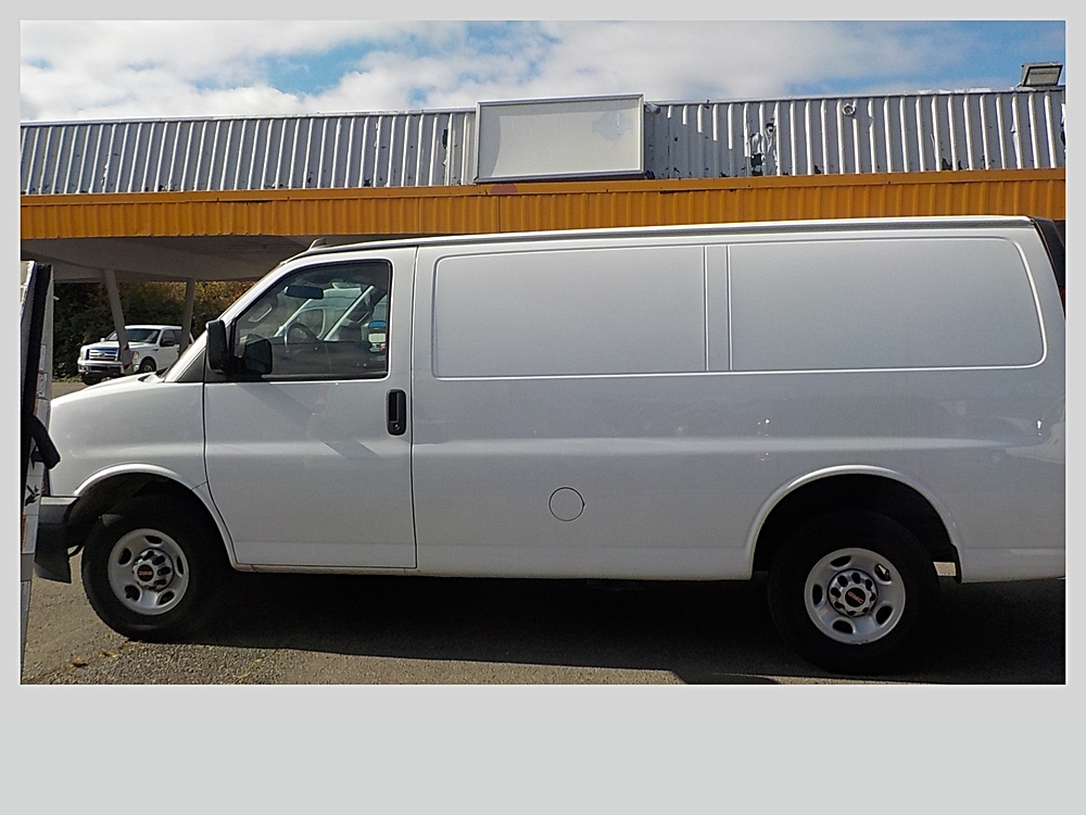 2020 GMC Savana 2500