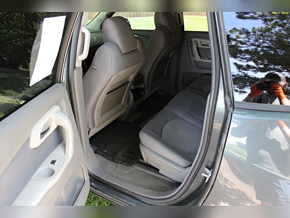 2011 Chevrolet Traverse LS - Photo 7
