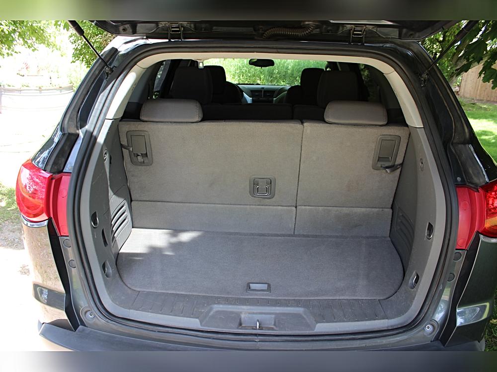 2011 Chevrolet Traverse LS - Photo 10