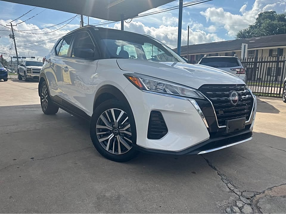 2023 Nissan Kicks