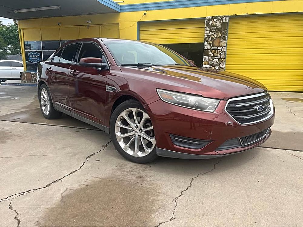 2015 Ford Taurus SEL FWD's photo