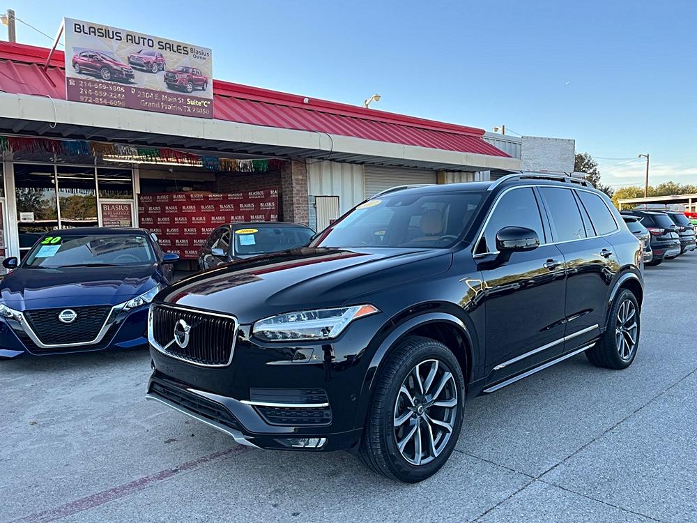 2017 Volvo XC90 Momentum