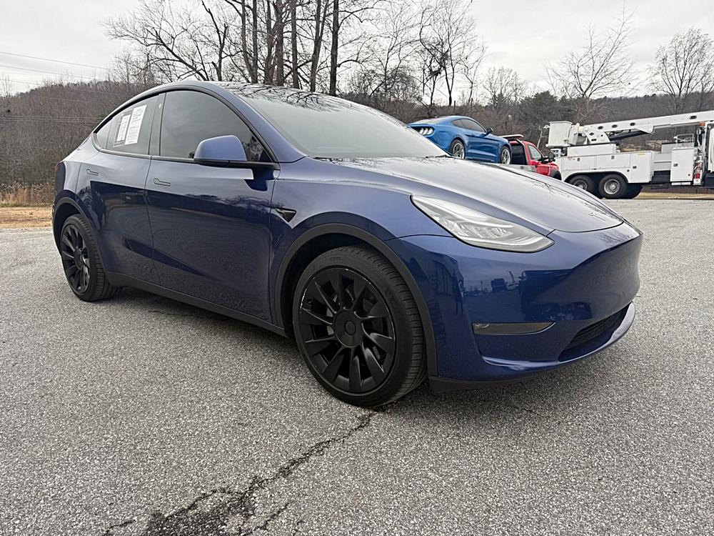 2023 Tesla Model Y Long Range's photo