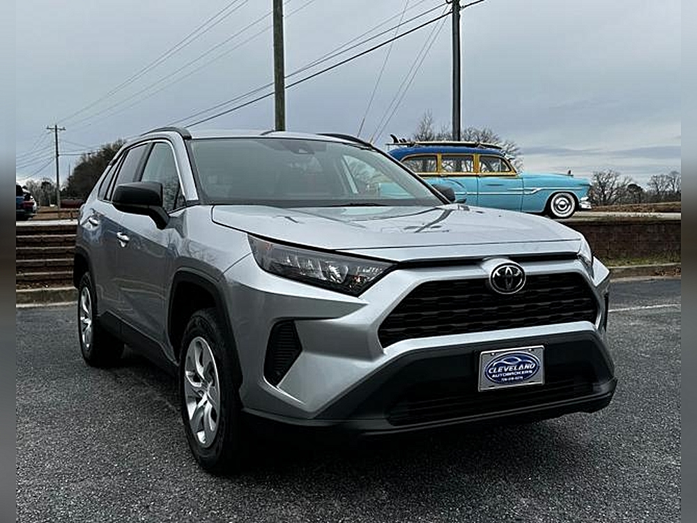 2021 Toyota RAV4 LE