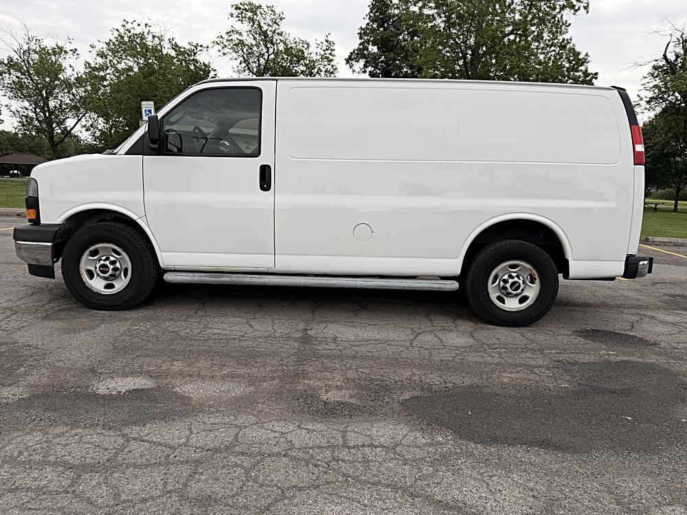 2017 GMC Savana Cargo Work Van - Photo 16