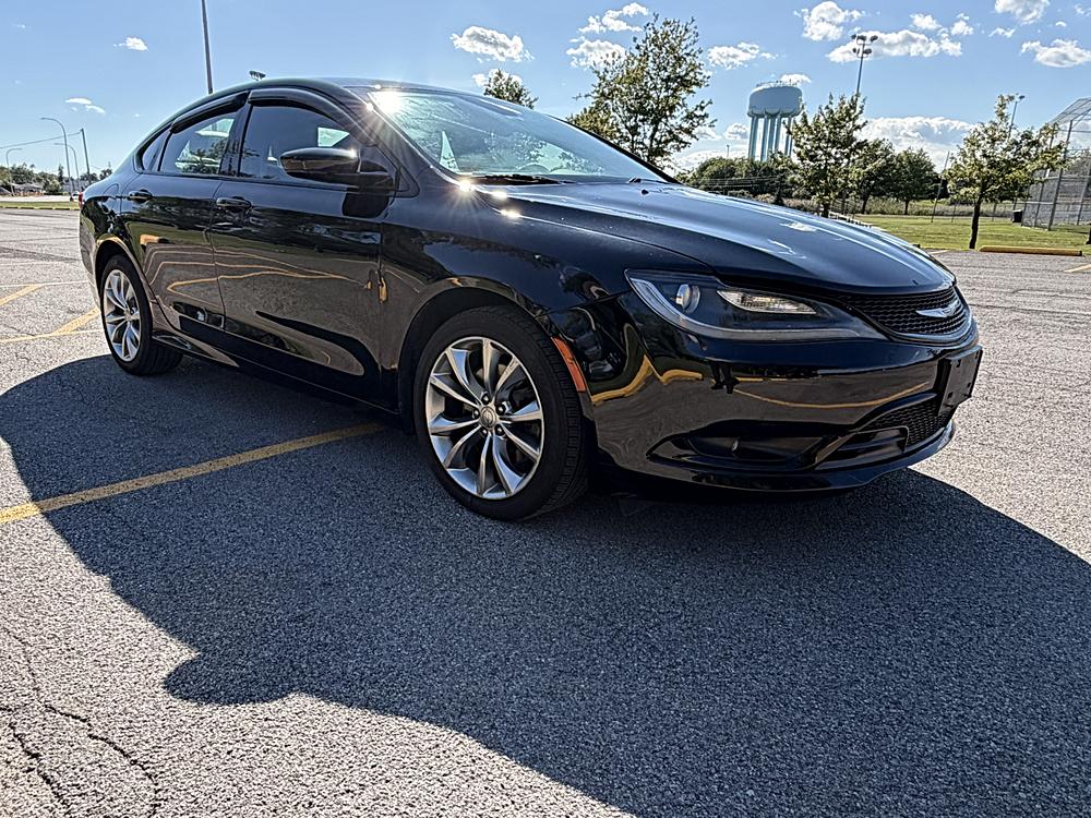 2015 Chrysler 200 S - Photo 22