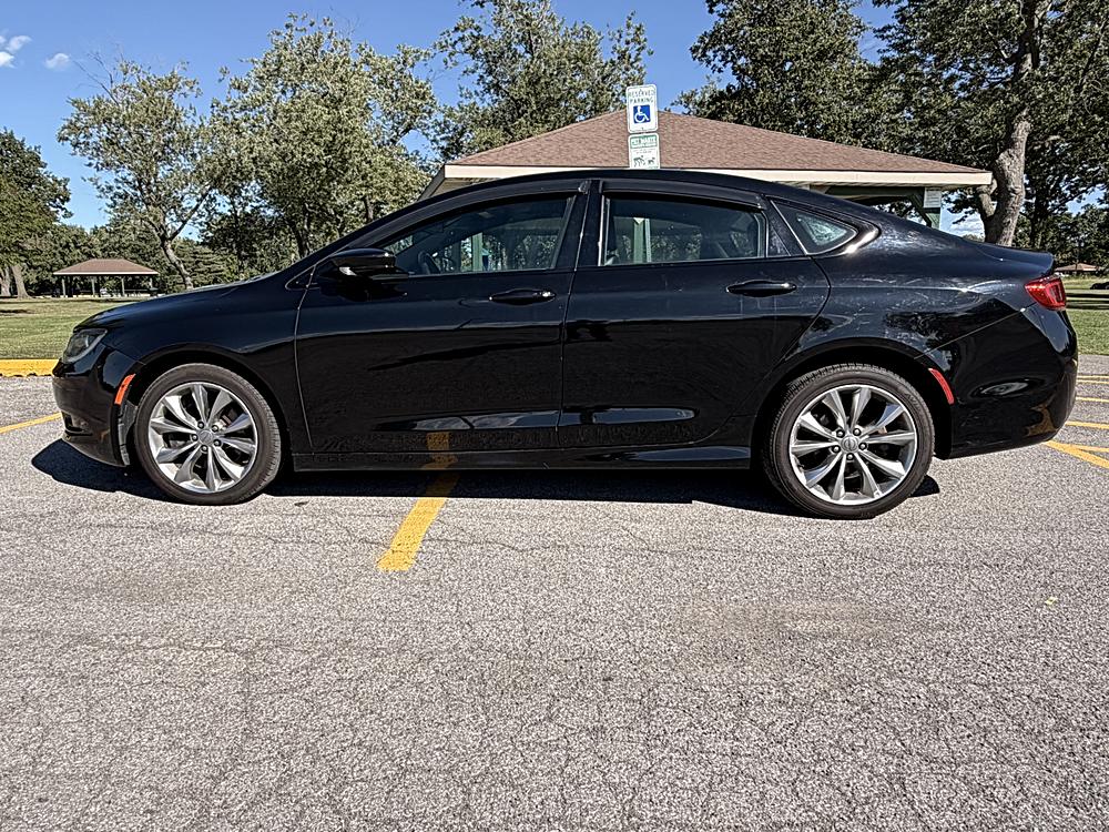 2015 Chrysler 200 S - Photo 28