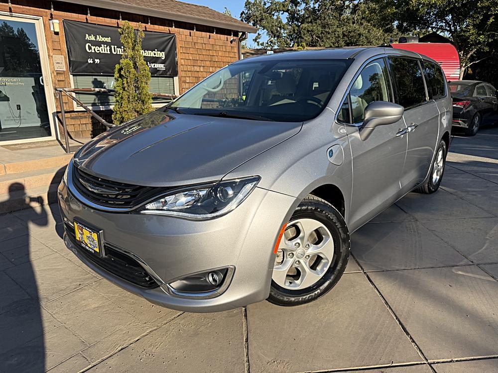 2017 Chrysler Pacifica Hybrid