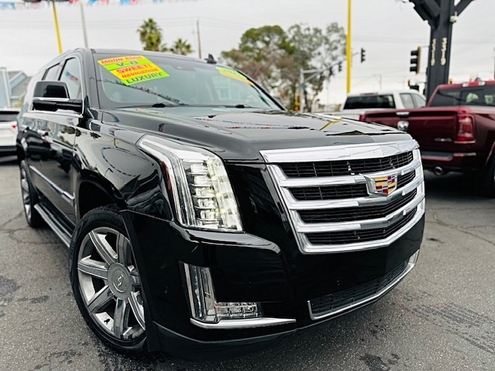 2017 Cadillac Escalade Luxury's photo