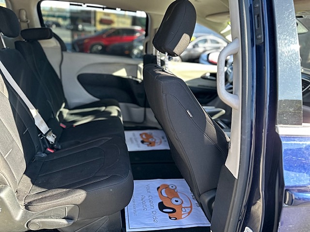 2017 Chrysler Pacifica Touring-L - Photo 30