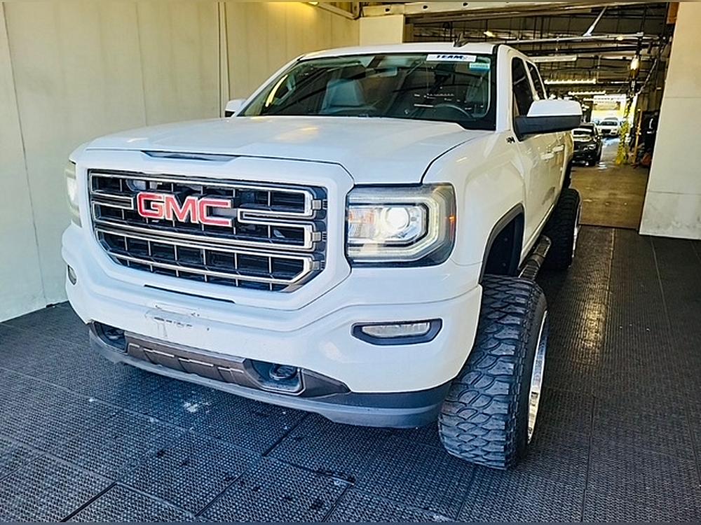 2017 GMC Sierra 4WD Double Cab Standard Box's photo