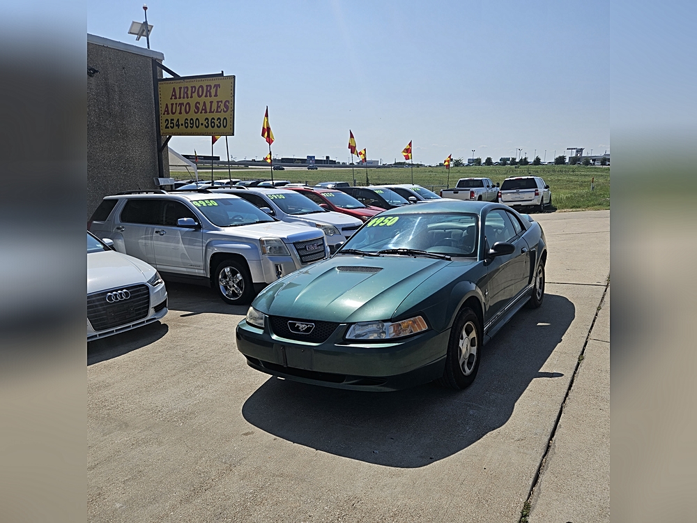 2000 Ford Mustang