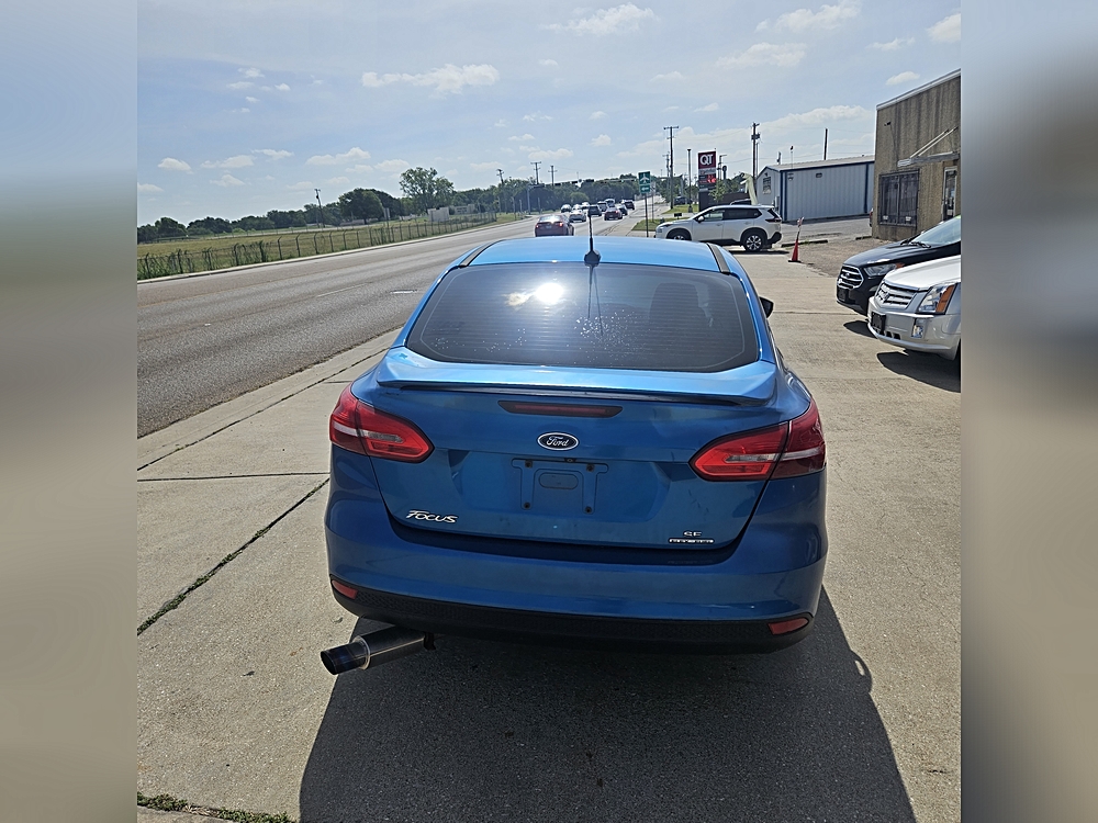 2003 Ford Focus SE - Photo 15