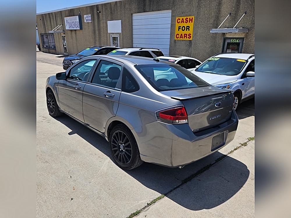 2003 Ford Focus SE - Photo 16
