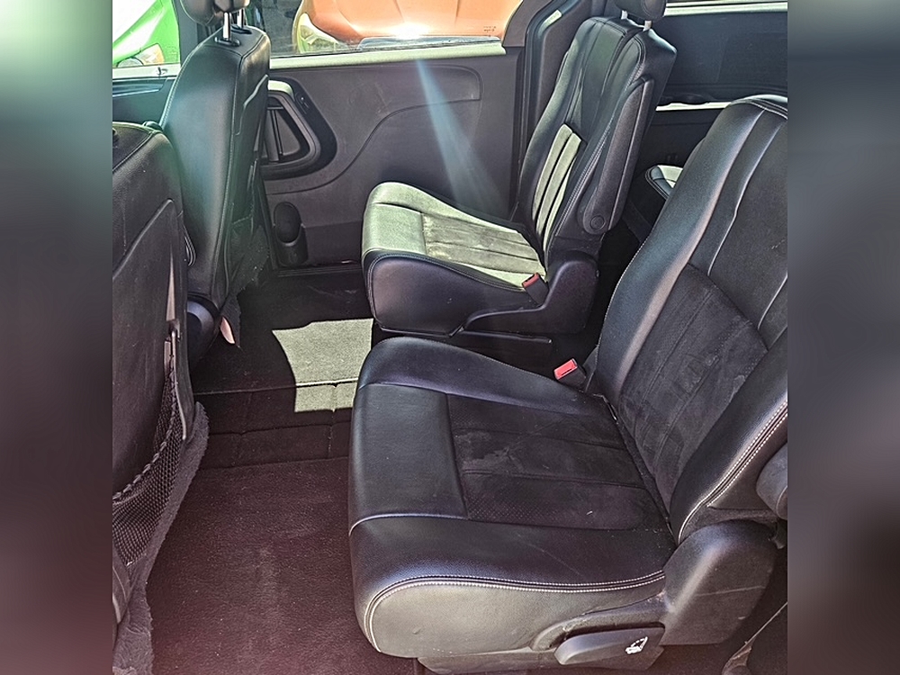2016 Dodge Grand Caravan SXT Plus - Photo 9
