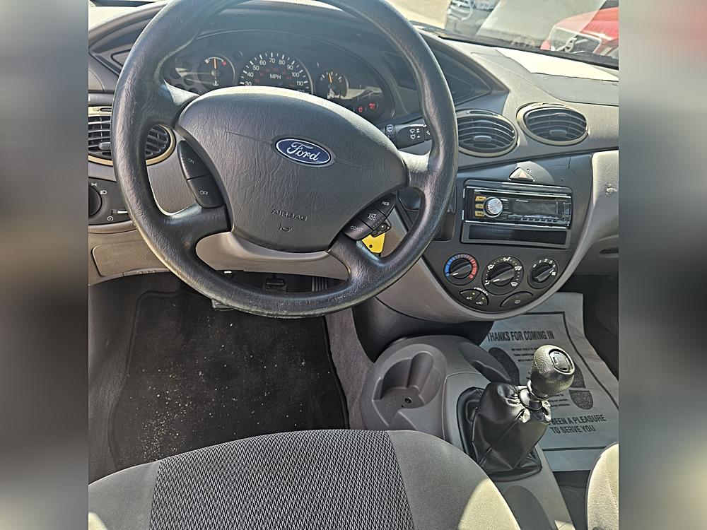 2003 Ford Focus SE - Photo 7