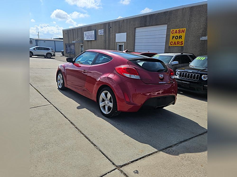 2014 Hyundai Veloster Base - Photo 12