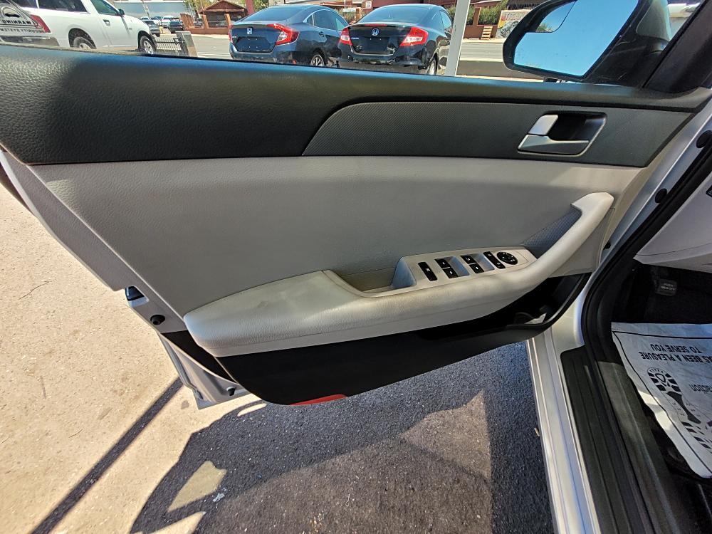 2015 Hyundai Sonata SE - Photo 7