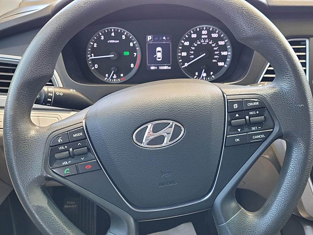2015 Hyundai Sonata SE - Photo 11