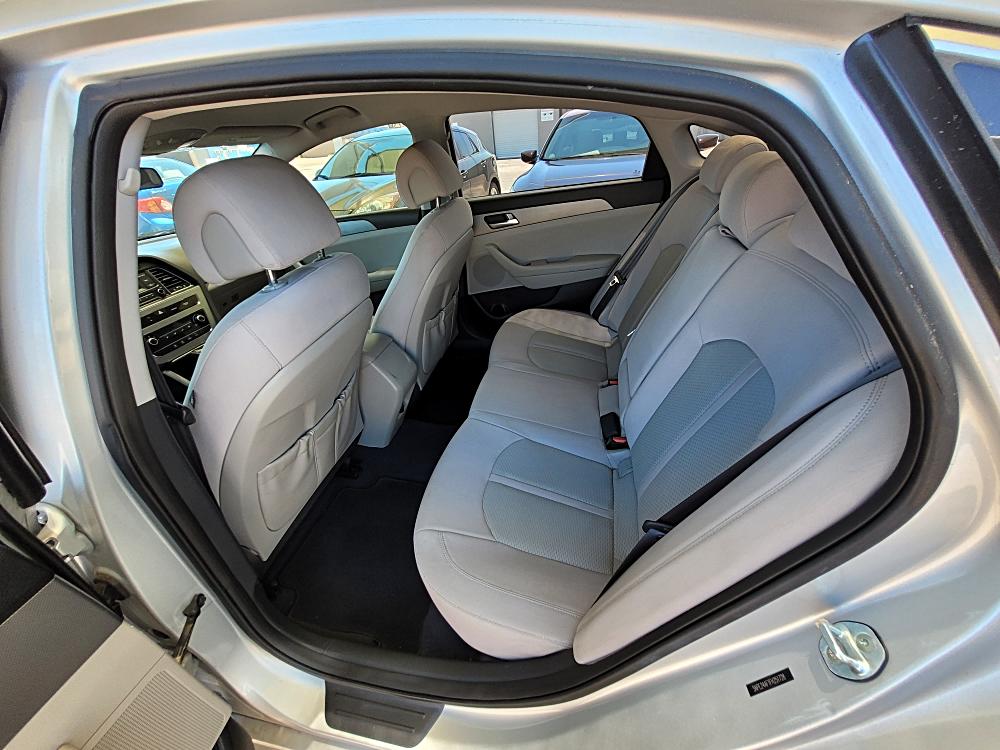 2015 Hyundai Sonata SE - Photo 9