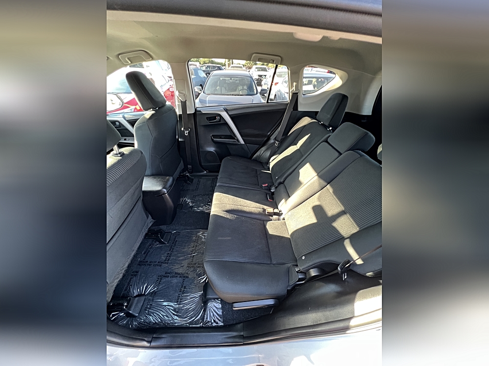 2015 Toyota RAV4 Limited - Photo 31
