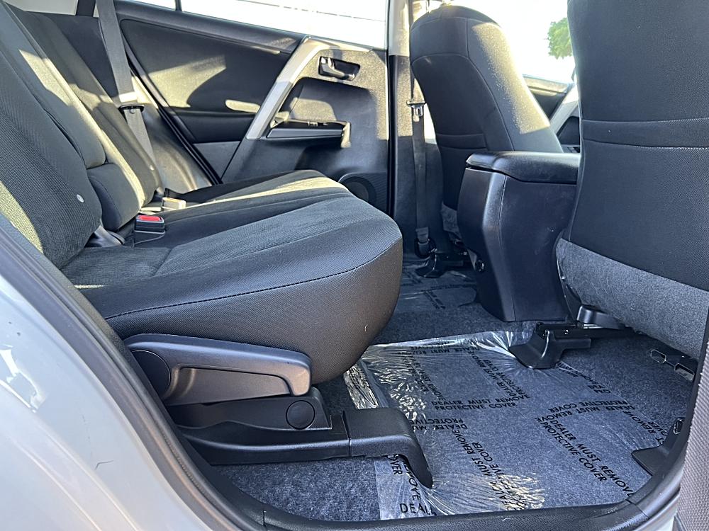 2015 Toyota RAV4 Limited - Photo 30
