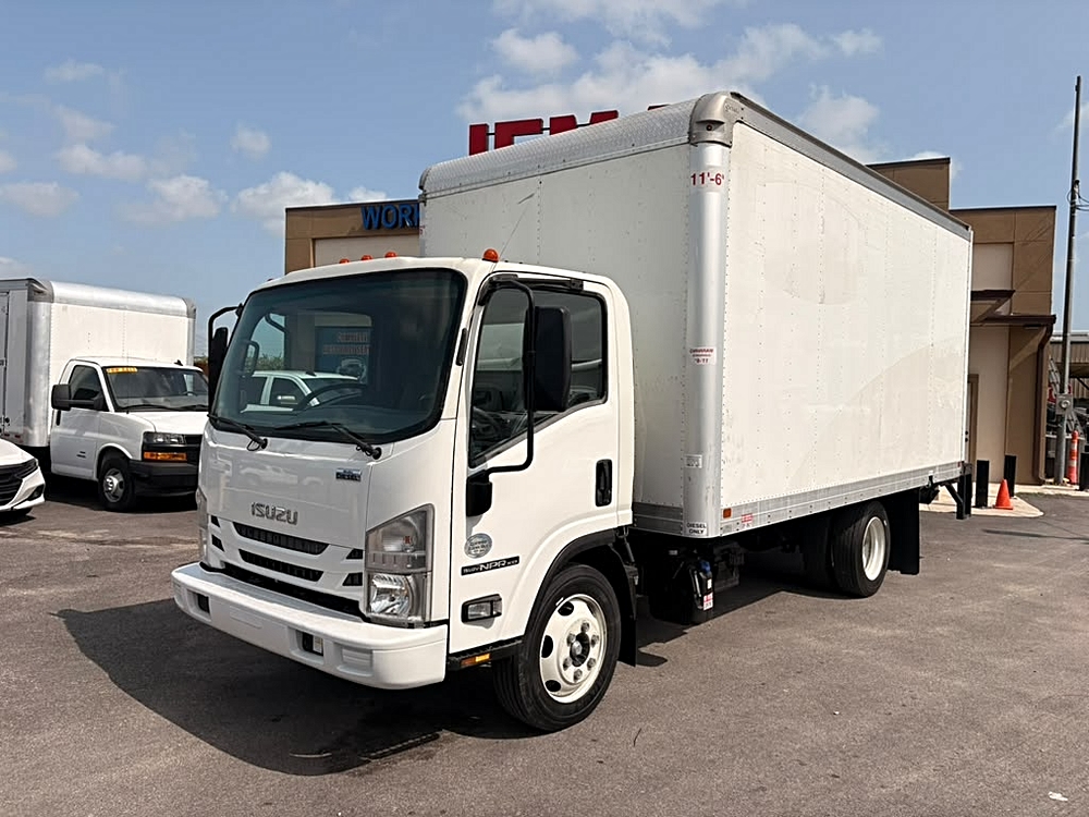 2022 Isuzu NPR HD
