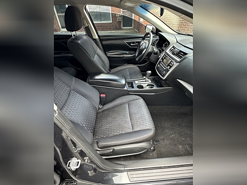 2019 Nissan Altima SR - Photo 86