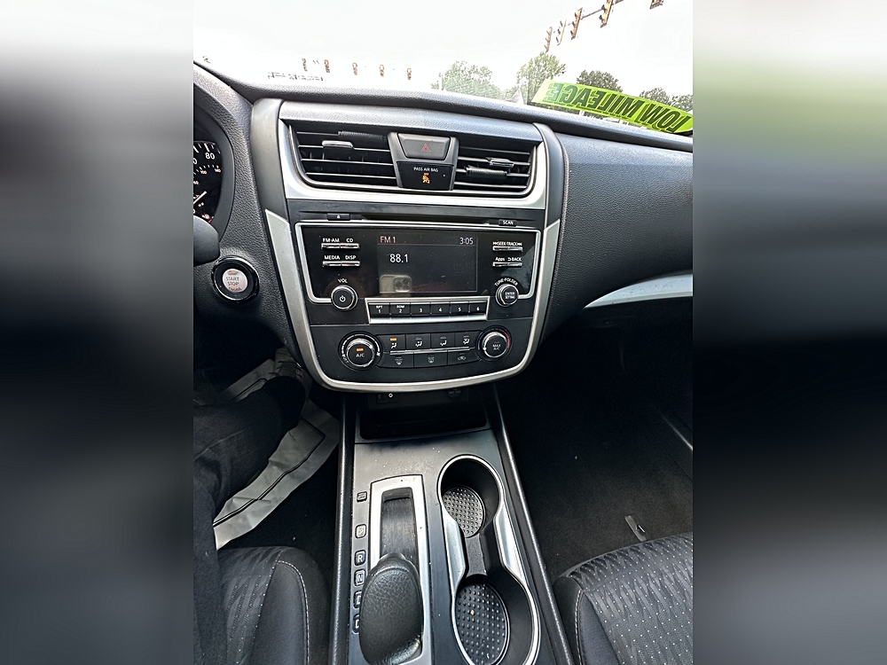 2019 Nissan Altima SR - Photo 83