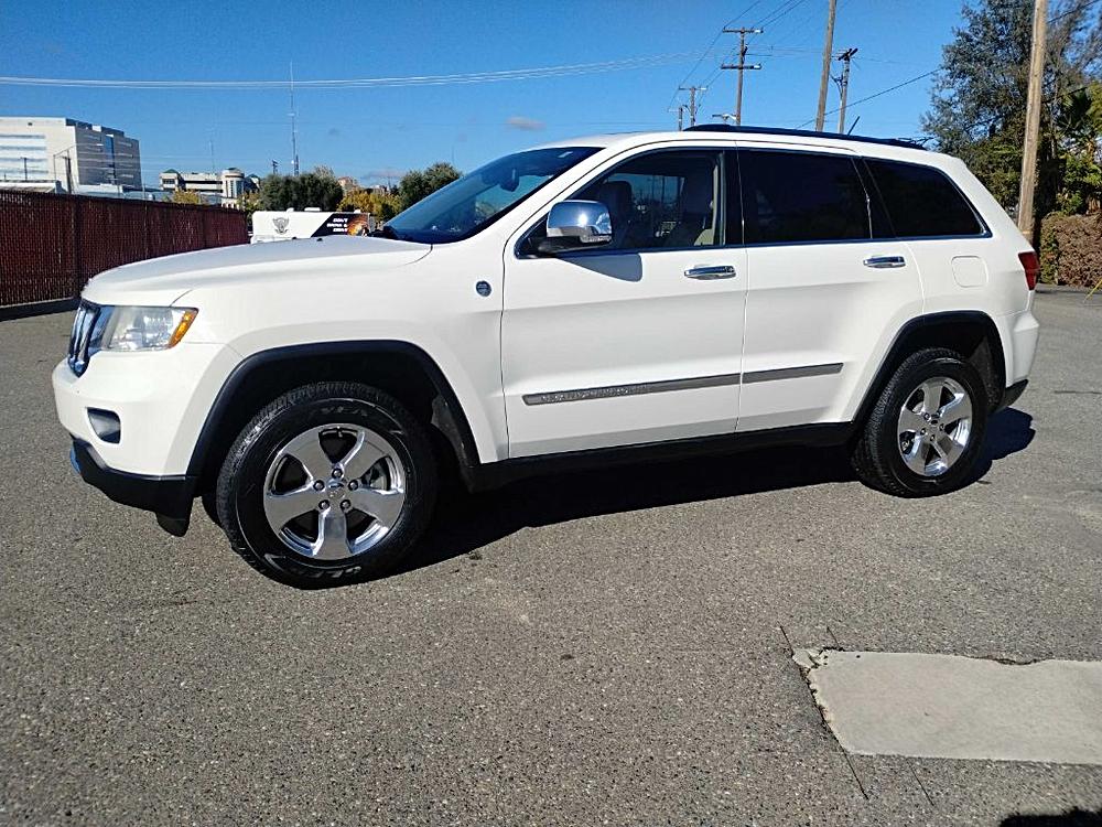 2011 Jeep Grand Cherokee Overland's photo