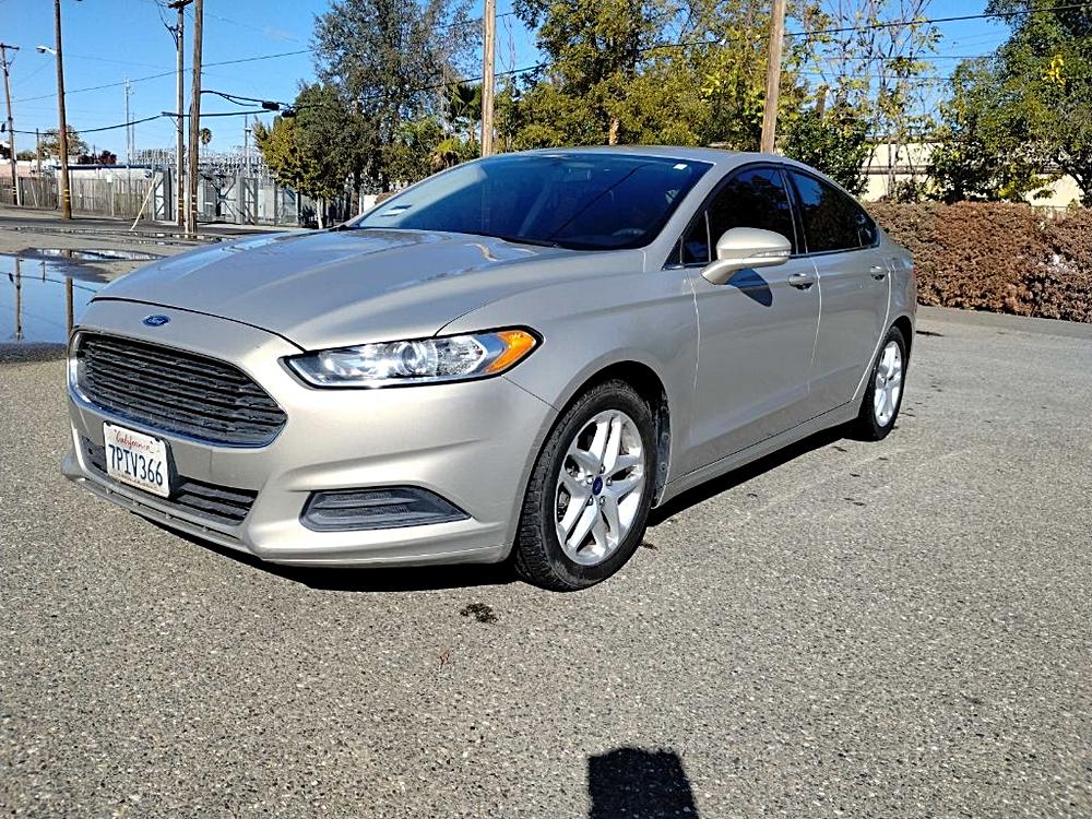 2016 Ford Fusion SE