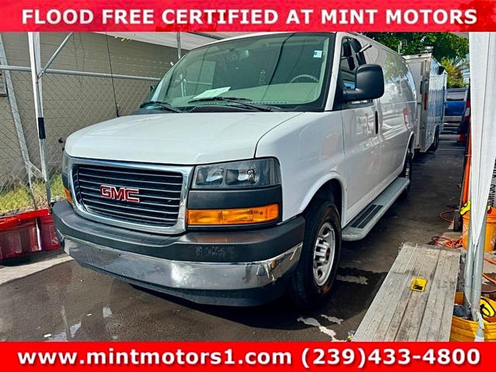 2024 GMC Savana Cargo Work Van's photo