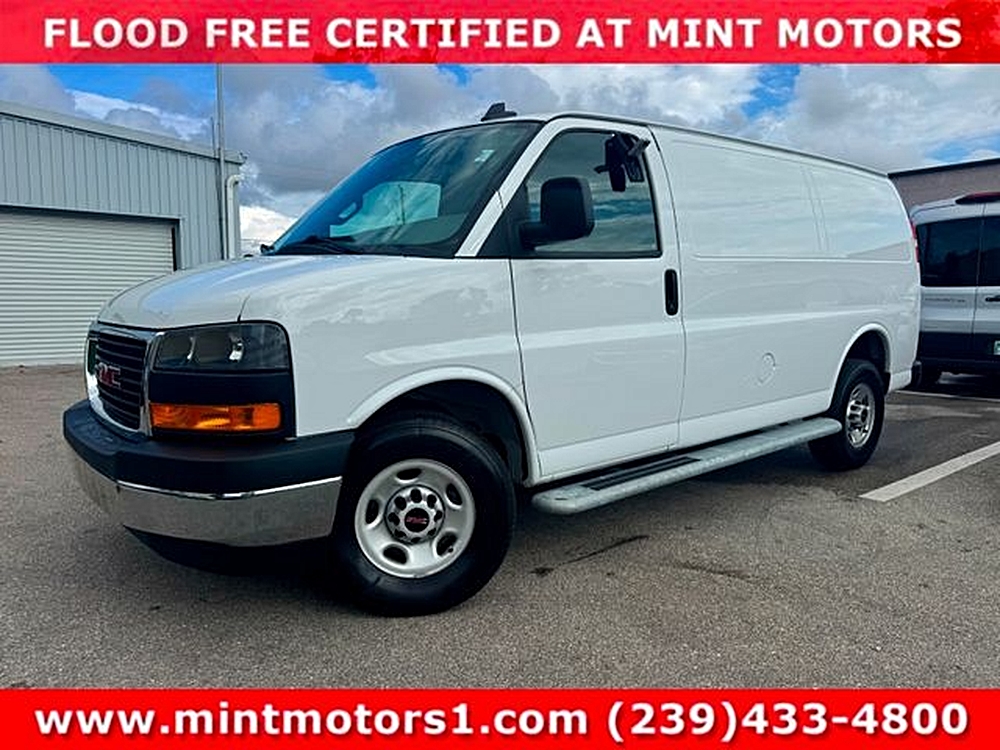 2024 GMC Savana Cargo Work Van's photo