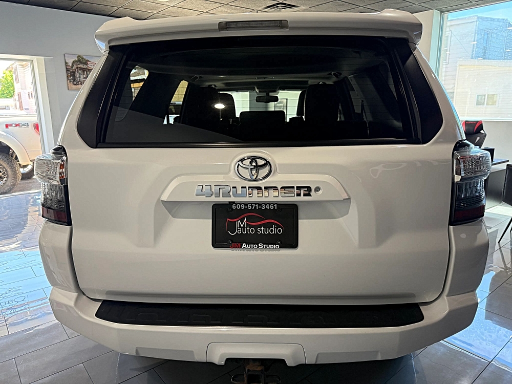 2018 Toyota 4Runner SR5 Premium - Photo 6