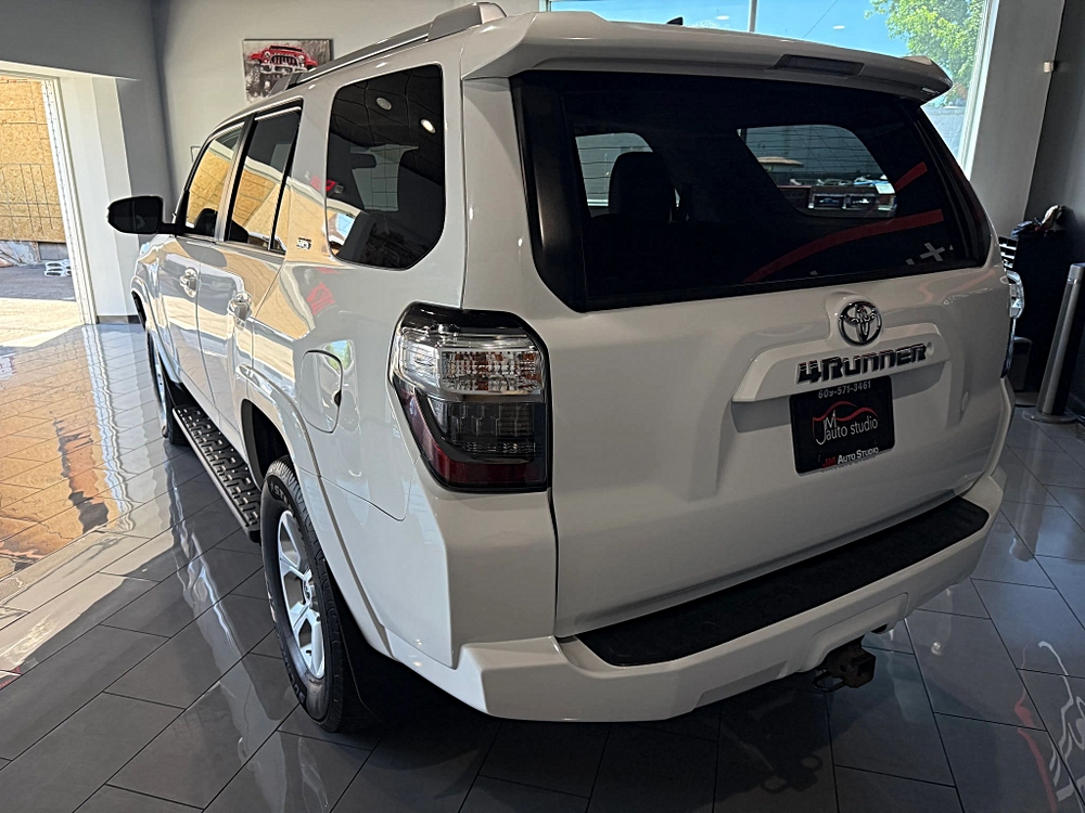 2018 Toyota 4Runner SR5 Premium - Photo 7