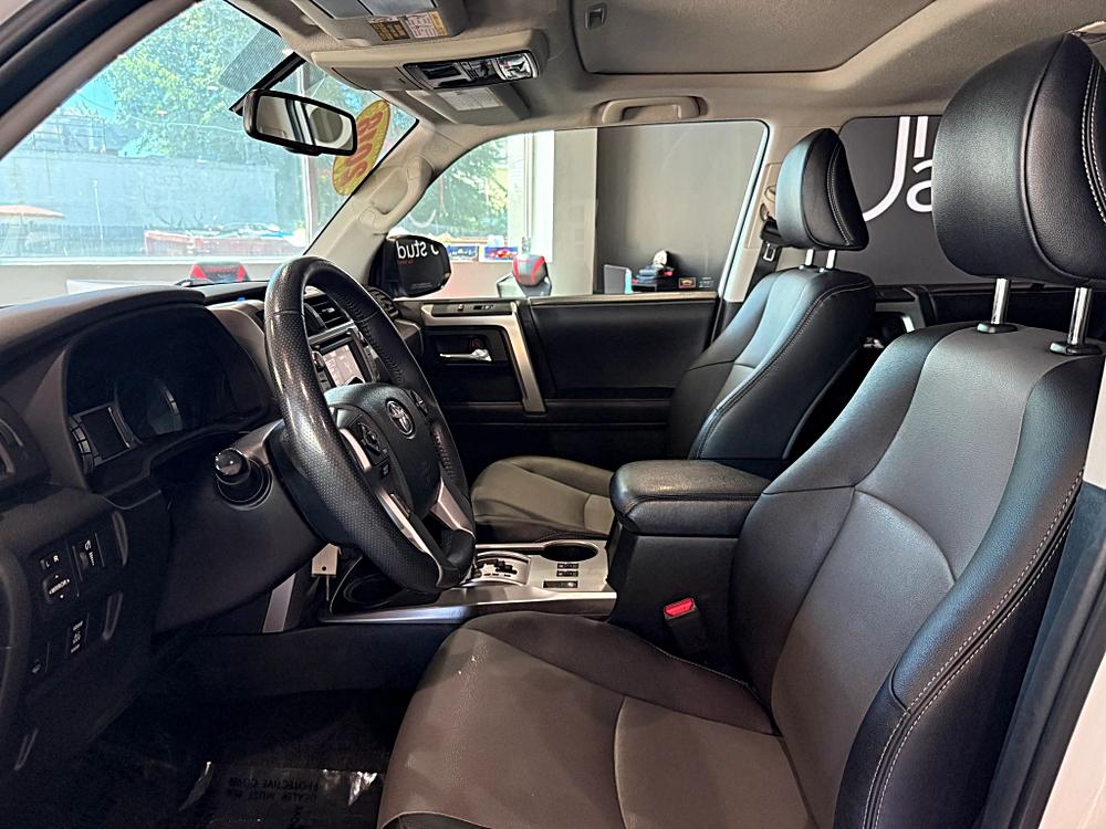 2018 Toyota 4Runner SR5 Premium - Photo 10
